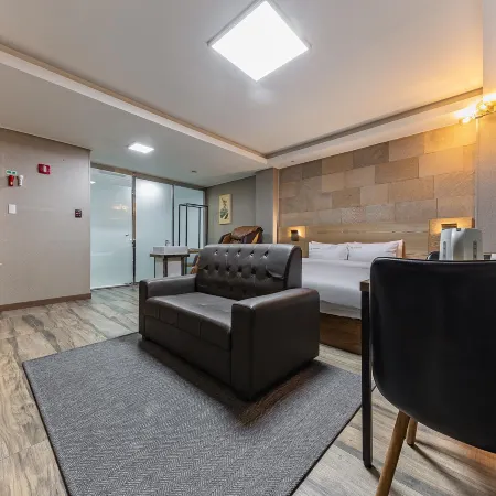 Hotel Yaja Jecheon Station