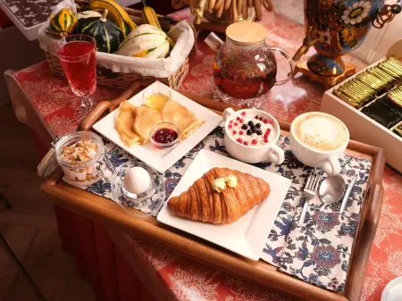 Купеческий Дворъ Отели рядом с достопримечательностью «Модный Квартал»