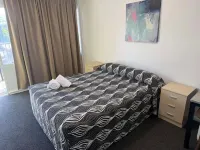 Manning River Motel Hotels in Manning Point