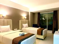 GRAND MALEBU HOTEL MAKASSAR Hotels in Tamalate