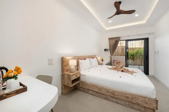Classic Room With King Bed-Attached Bathroom And Balcony