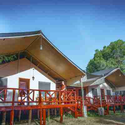 Mara Leisure Camp Hotel Exterior