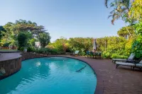 Ridgeview Lodge - Pool