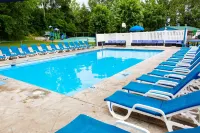 Basswood Resort Hotels in Platte County
