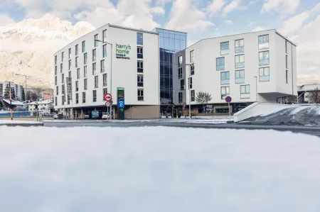 Harry's Home Telfs Hotel & Apartments