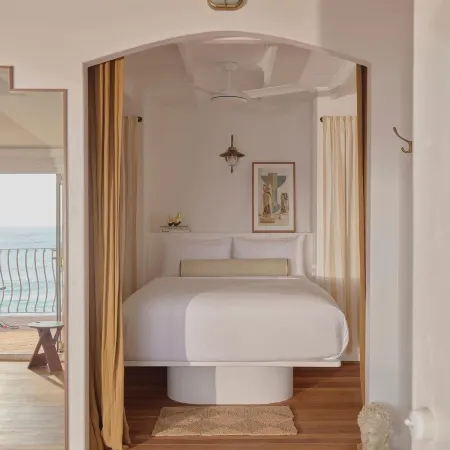 Il Delfino Seaside Inn