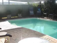 Argyle Terrace Motor Inn - Beach