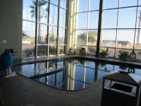 Wyndham Garden Midland - Pool