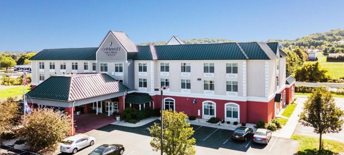 Country Inn & Suites by Radisson, Harrisburg West Mechanicsburg Hotels in Cumberland County