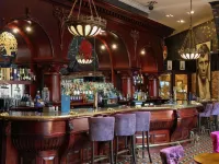 Old Thorns Hotel & Resort - bar