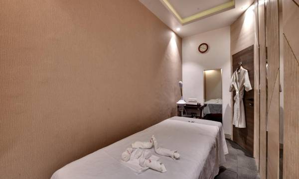 Hotel Suba Palace Near Gateway of India