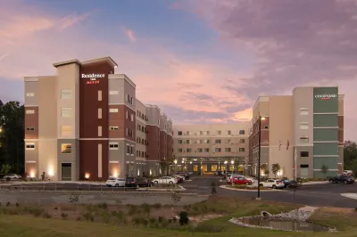 Courtyard Raleigh-Durham Airport/Brier Creek Hotels in der Nähe von ECPI University
