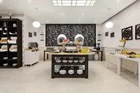Tryp by Wyndham Montijo Parque Hotel - 朝食
