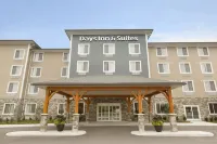 Days Inn & Suites by Wyndham Lindsay Hotel a Kawartha Lakes