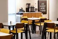 Fairfield Inn & Suites Richmond Airport - Desayuno