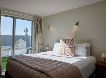 Waves by Kaikoura Holiday Home