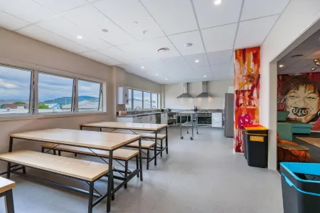 Rock Solid Backpackers Rotorua