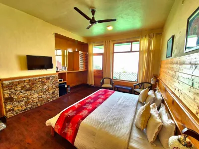 Yak and Yeti Inn Hotel a Turkaura