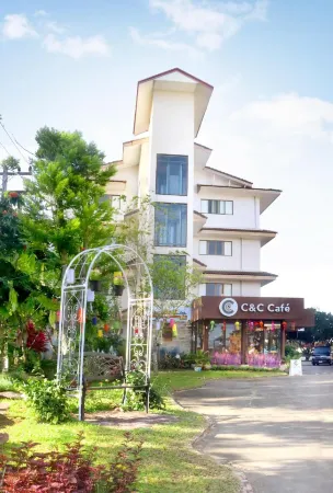 Cabbages and Condoms Inn Отели рядом с достопримечательностью «Mea Fah Luang University»