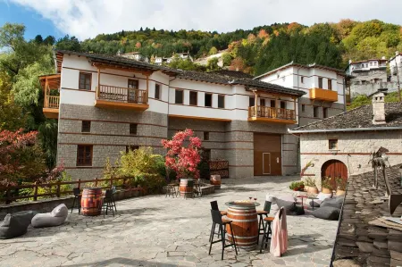 Katogi Averoff Hotel & Winery Отели в г. Мецовон