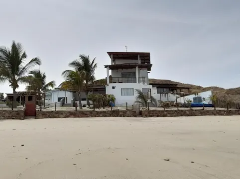 Las Fragatas Casa Hotel Hôtels à : Province de Contralmirante Villar