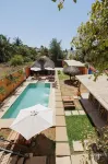 SurfNest Hostel - Beach