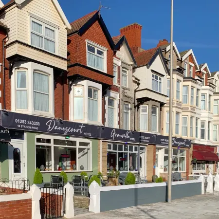 Danescourt Lodge Отели рядом с достопримечательностью «Южный пирс»