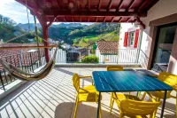 Logis Hotel Erreguina Hotel a Arneguy