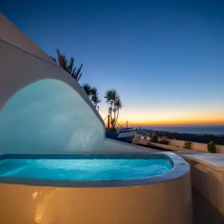 Sun Angelos Oia - Luxury Cave Suites