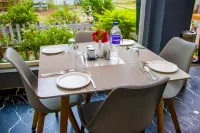 Hotel Aradhana Inn - Breakfast