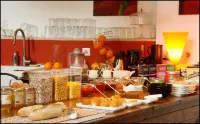 La Maison Rouge d'Uzes B&B - breakfast