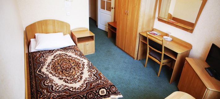 Oktyabrskaya Hotels in Pskov
