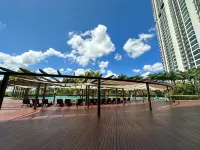 [Starry X Delux] 8-10Pax *Free Netflix Access