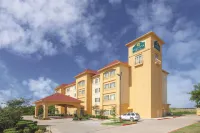 La Quinta Inn & Suites by Wyndham Gainesville Hotels in Gainesville