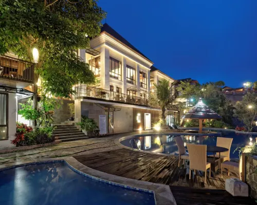 Jambuluwuk Convention Hall & Resort Batu Hotels near Batu Townsquare