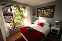 Saltycrax Backpackers - Hostels