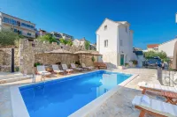 Villa Trau D`Oro - Pensions