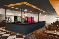 Ramada Plaza by Wyndham Jammu Vijaypur - Bares