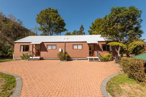 Blue Lake Top 10 Holiday Park - Homestays
