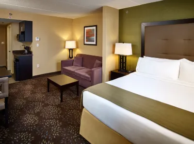 Holiday Inn Express & Suites Timmins Hotels near Compass Brewing