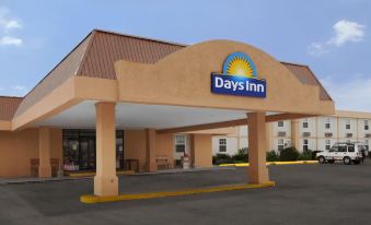 Days Inn by Wyndham Conneaut