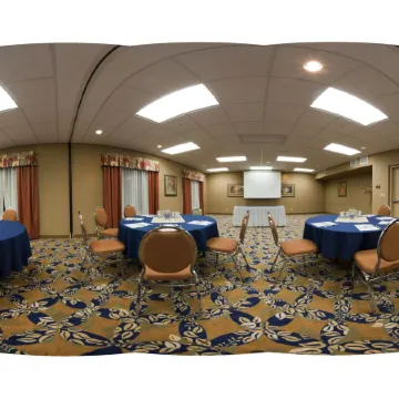 Holiday Inn Express & Suites SASKATOON CENTRE by IHG