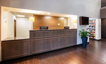 Wingate by Wyndham Roseville/Detroit