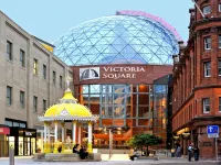إيبيس بلفاست سيتي سنتر Hotels near قلعة بلفاست