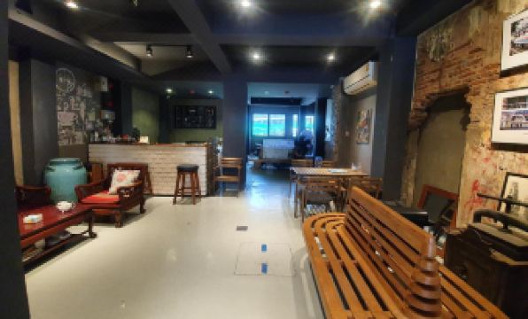 Baan Wualamphong บ้านวัวลำพอง - Housity