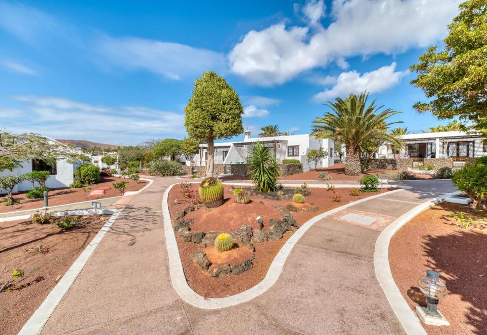 Hotel Ona Las Casitas, Exterior, Garden