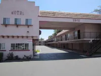 Welcome Inn & Suites Anaheim - Motels