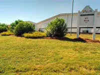 Relax Inn Perry National Fairgrounds Area I-75