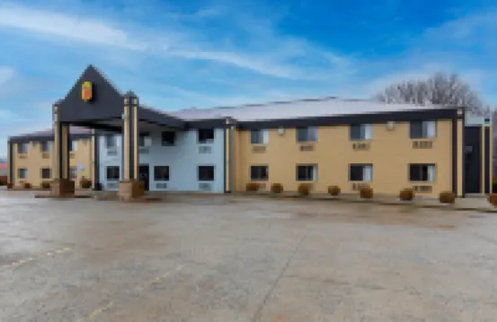 Super 8 by Wyndham Eddyville/Kuttawa