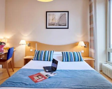 ホテル デュ ノール アヌシーのホテル